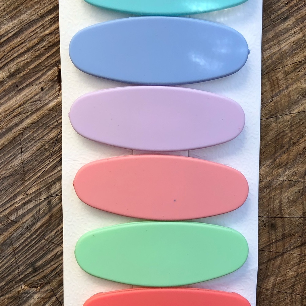 FREE when bundled!🍭🍡10pc Candy Chunky Clip Set🍬 - Picture 5 of 9